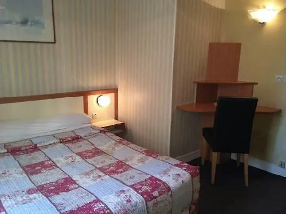 Marena 3* París